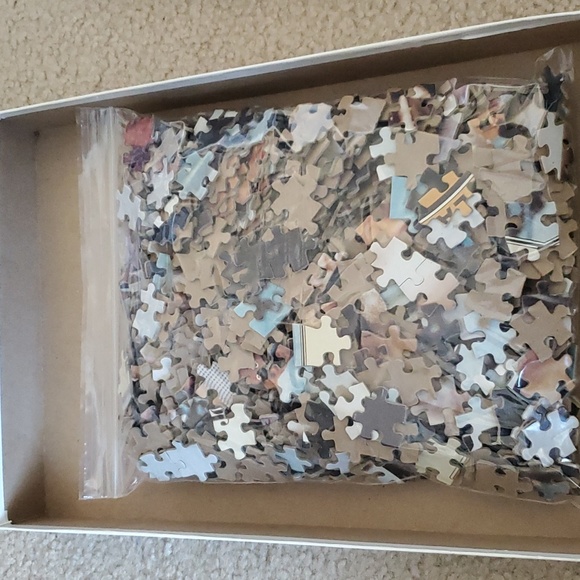 The Wizard of Oz 1100 Jigsaw Puzzle 24" x 36" - Picture 6 of 6